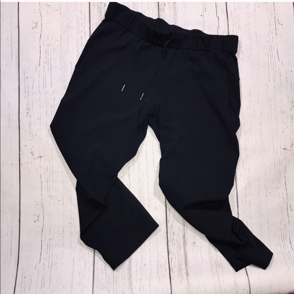 Lululemon Athletica Style X8 Black Pants Size 8